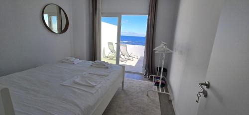 Lagoa Villa | Inside The Sea