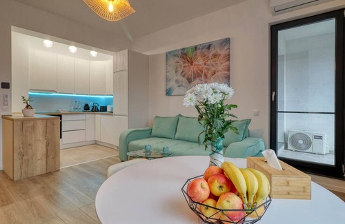 Sector 3 Apartamento | Inspiration Station · Modern & cozy Apt · IOR Park