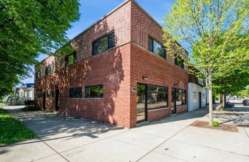 Evanston Apartamento | Insta-worthy, 1BR 1BA Apartment in Evanston