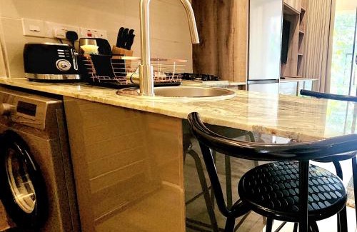 Blantyre Apartamento | InstaHomes by Tru - Garden Suites