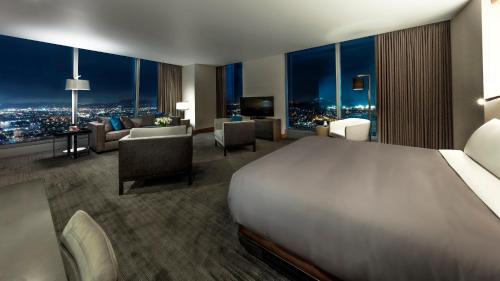 Financial District Hotel | InterContinental - Los Angeles Downtown by IHG