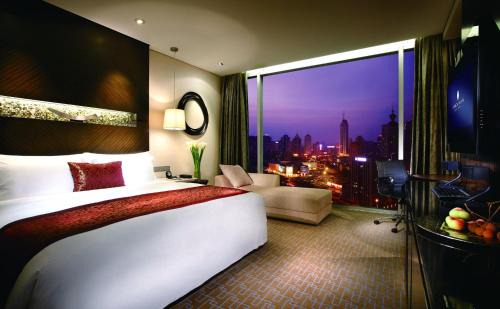 Qingdao City Center Hotel | InterContinental Qingdao by IHG l Inside the Olympic Sailing Center l May Fourth Square