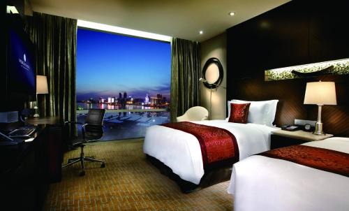 Qingdao City Center Hotel | InterContinental Qingdao by IHG l Inside the Olympic Sailing Center l May Fourth Square