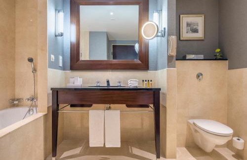 Centrum Hotel | InterContinental Warszawa by IHG