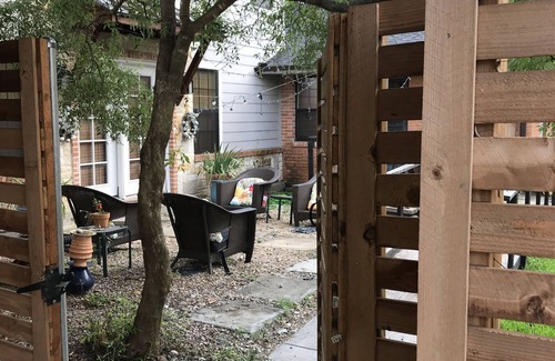 Northwest Dallas Casa | Habitaciones compartidas femeninas - Tranquilas / seguras / prácticas