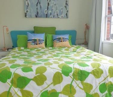 Waterview Casa | International Travellers Only Accepted R3