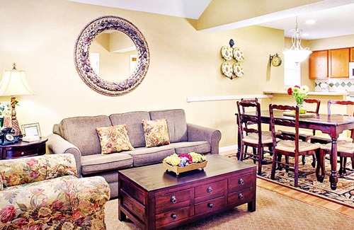 Villa Rica Condominio | Intimate Georgian Condo Resort