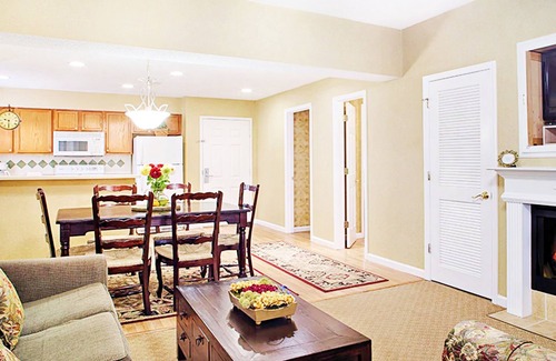 Villa Rica Condominio | Intimate Georgian Condo Resort