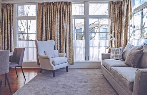 Milford Casa | Intimate & Historic Retreat, Prime Location near Delaware River- Free Breakfast