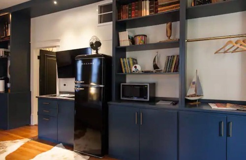 Thomas Square Apartamento | Intimate Library Studio - Minutes from Forsyth Park