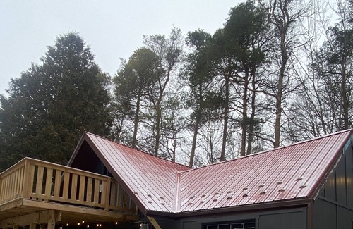 Flesherton Chalet De Esquí | Into the woods quiet, private retreat…
