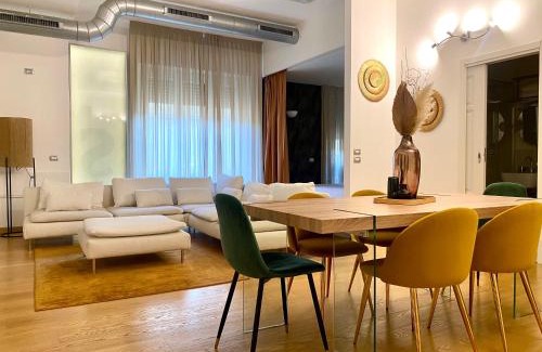 San Babila Apartamento | INTOMILAN I Design Apartment in the Heart of Milan