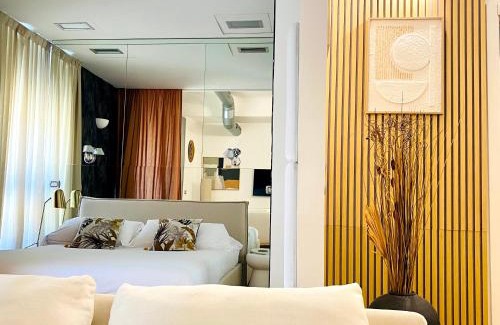 San Babila Apartamento | INTOMILAN I Design Apartment in the Heart of Milan