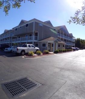 Arlington Hotel | InTown Suites Extended Stay Jacksonville FL - Atlantic Blvd