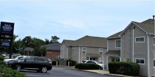 Forest Park Hotel | InTown Suites Extended Stay Atlanta GA - Forest Park
