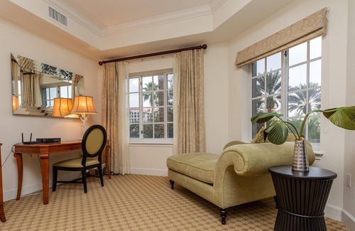 Palm Coast Complejo | Intracoastal View Condo in Yacht Harbor w/ Private Beach, Water Park, & Golf