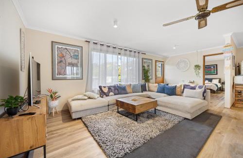 Inverloch Casa | INVERLOCH - 2 Separate Houses in one!