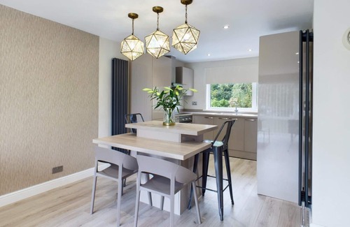 Hazlerigg Casa | Inviting 2-bed House in Newcastle Upon Tyne