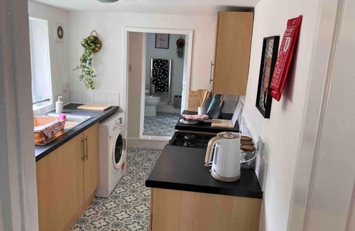 Sunderland Casa | Inviting 2-Bed House in Sunderland WiFi Parking