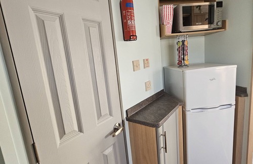 Porthcawl Chalet De Esquí | Inviting 3-Bed Caravan in Porthcawl