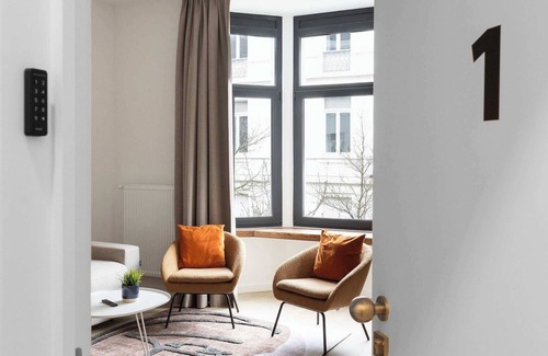 South Antwerp Apartamento | Inviting and bright 7-Person Apartment in Antwerp