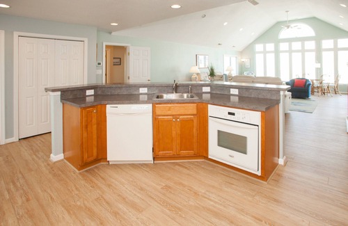 Sandbridge Casa | Inviting beach villa w/enclosed backyard, private pool, central AC, WiFi, patio