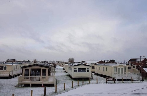 Skegness Cabina | Inviting beautiful 3-Bed Caravan in Ingoldmells