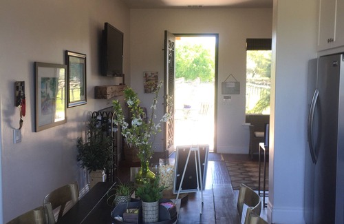 San Luis Obispo Casa | Casita bellamente construida de 2 habitaciones y 2 baños ubicada en Twin Creeks Vineyard🍷