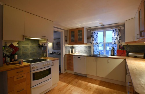 Kampersvik Casa | Alojamiento de 4 habitaciones en Grebbestad