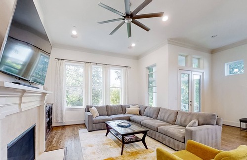 MacGregor Casa | Inviting home with private pool, fireplace & modern charm - walk to attractions