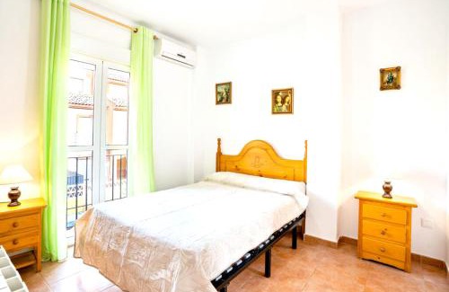 Lepe Casa | Inviting house in Lepe with shared pool.