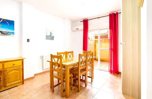 Lepe Casa | Inviting house in Lepe with shared pool.