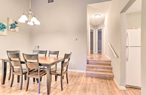 Mount Pocono Condominio | Inviting Poconos Getaway w/ Deck: Ski & Hike!