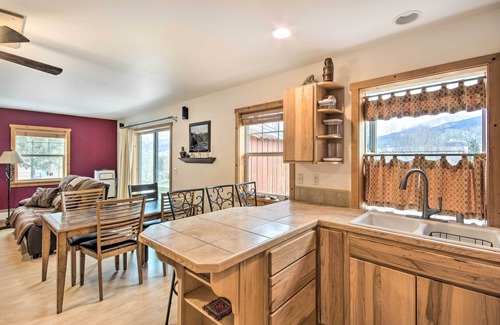 Emigrant Casa | Inviting Townhome: 30 Mi to Yellowstone NP!