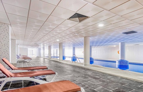 La Envia Apartamento | Inviting vacation apartment with panoramic view from the terrace.