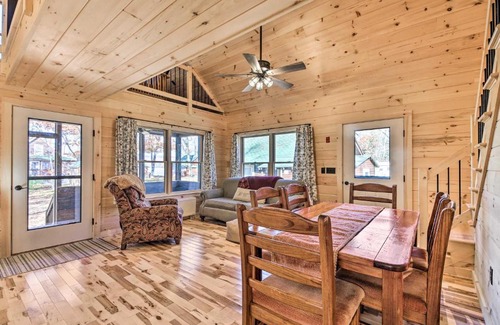 Weld Casa | Inviting Webb Lake Cabin with Mountain Views