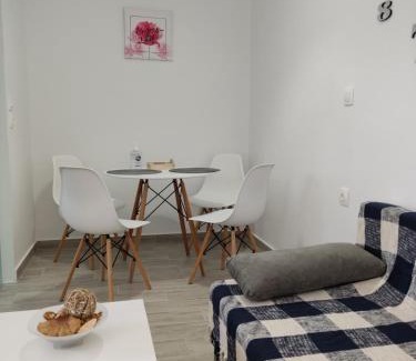 Kolymbia Apartamento | Ioanna Studio Διαμέρισμα κοντά στη θάλασσα.