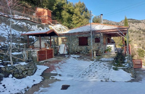 Politiko Casa | Ioannis Ylation