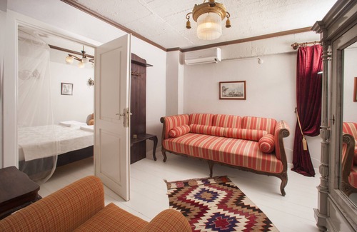 Bozcaada Hotel | Iola Hotel