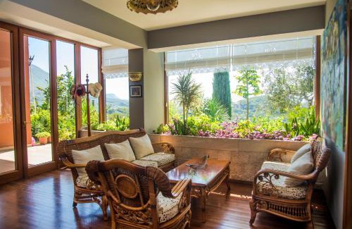 Dajt Villa | #IoniaHouse Surrel Villa
