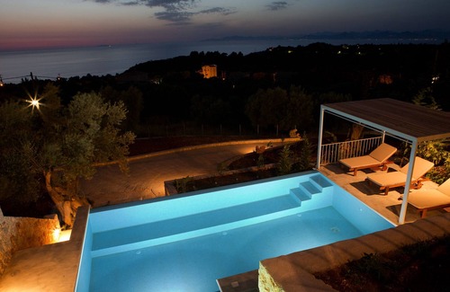 Tsoukaladhes Villa | Villas Jónicas con Vistas al Mar