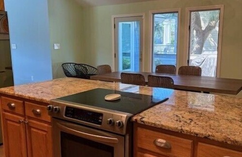 Isle of Palms Casa | IOP Retreat, walk to the beach, 3 Bedrooms, 3 Bathrooms