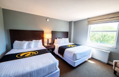 Mann Hotel | Iowa House Hotel