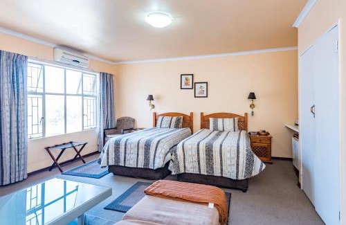 Greater Johannesburg Metropolitan Area Cabina | Ipe Tombe Guest Lodge - Midrand