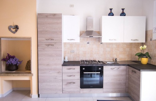 Garda Casa | Apartamento IRIS - renovado en 2019!- A 200 metros del lago y del centro de la ciudad.