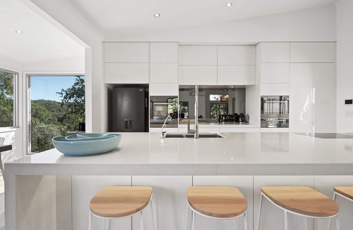 Castaways Beach Casa | Iris - Castaways Beach, Noosa (Brown & Co)