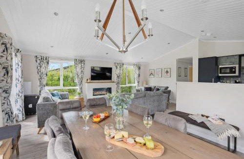 Lifton Casa | Iris Lodge, 18 Roadford Lake Lodges