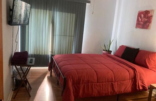 Poinciana Casa | Irises House - private room in home