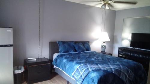 Poinciana Casa | Irises House - private room in home