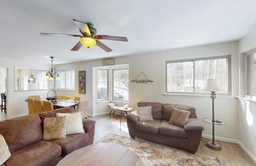 Lake Harmony Estates Casa | Iron Hill